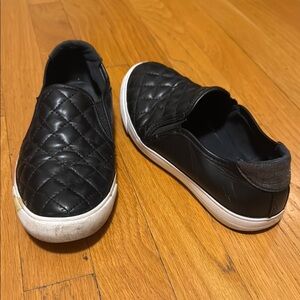 Women’s Guess Black Quilted Slip-On Sneakers size 7 1/2 EUC